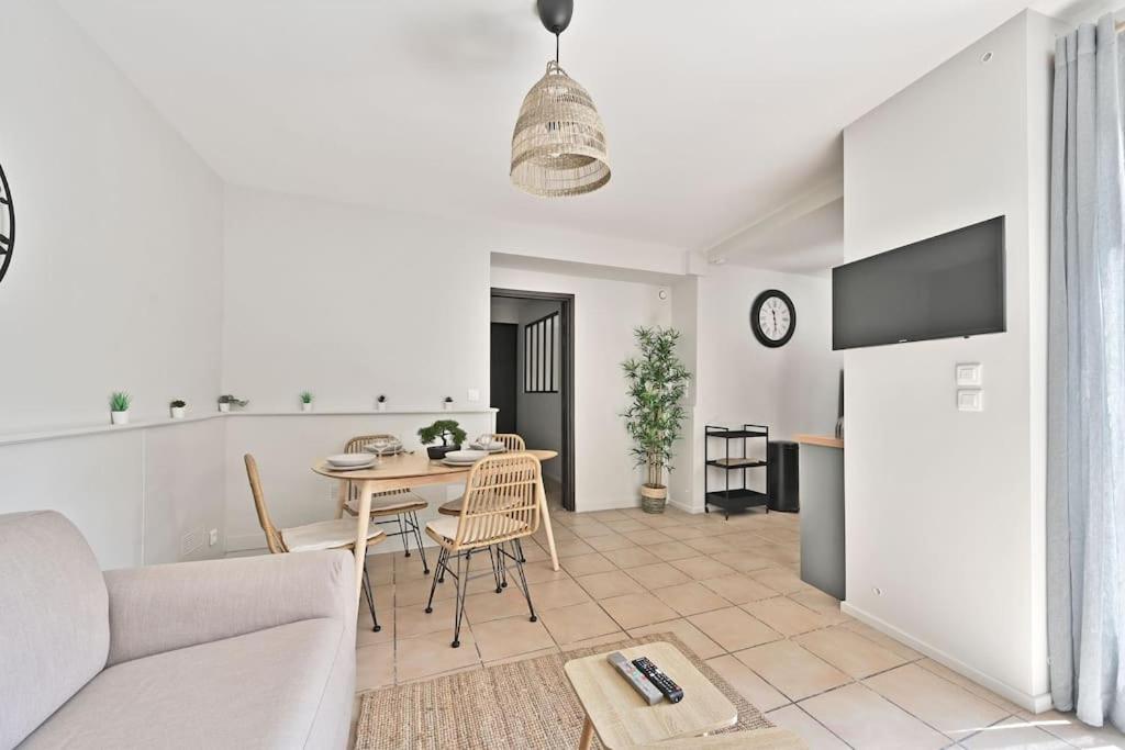 L'olivier - 2 Terrasses - Clim Ac - Wifi - Proche Theatres *